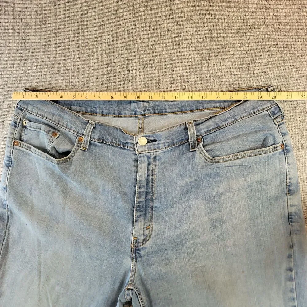 Levi's 541 Athletic Taper Jeans Men's 44x32 Light Wash Distressed Paint Stained